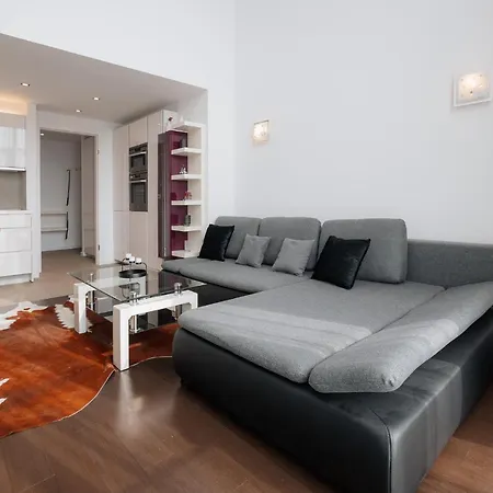 Apartment Skau Eurovea Duplex Danube Exclusive View Free Parking *