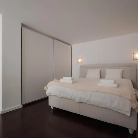Διαμέρισμα Skau Eurovea Duplex Danube Exclusive View Free Parking *