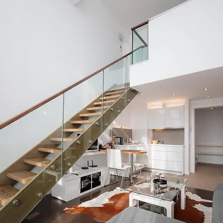 Daire Skau Eurovea Duplex Danube Exclusive View Free Parking *