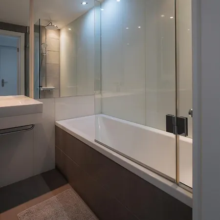 Skau Eurovea Duplex Danube Exclusive View Free Parking * براتسيلافا