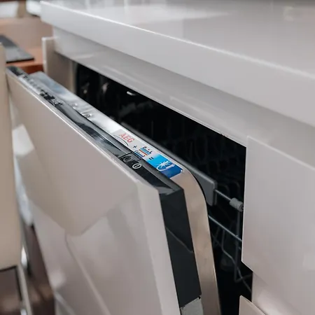 Daire Skau Eurovea Duplex Danube Exclusive View Free Parking *